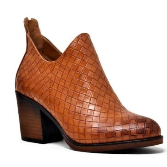 Shoes - [LAST PAIR]  Woven Zipper bootie